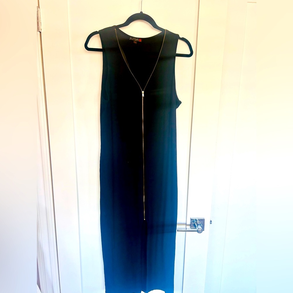 Guess G zippered sleeveless black dress . Size XL